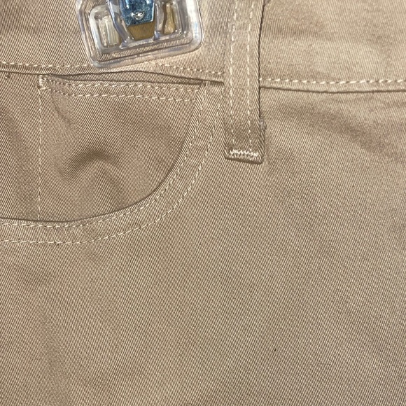 NYDJ capris - Picture 7 of 7